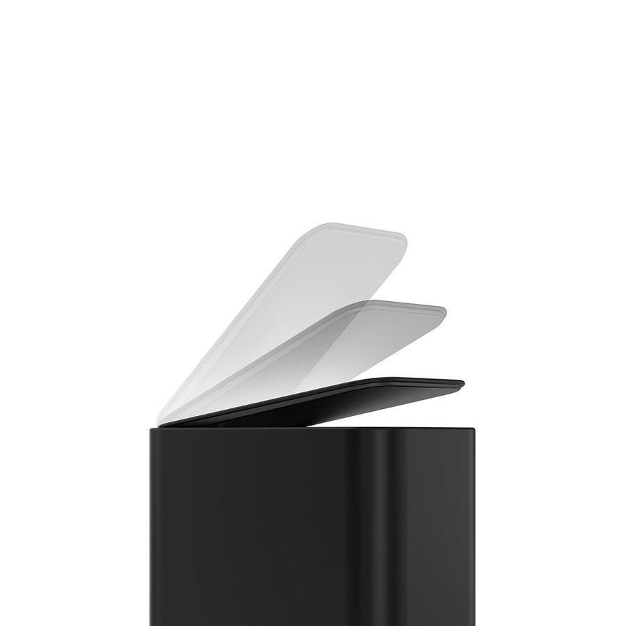 Poubelle compacte à  pédale de 5L